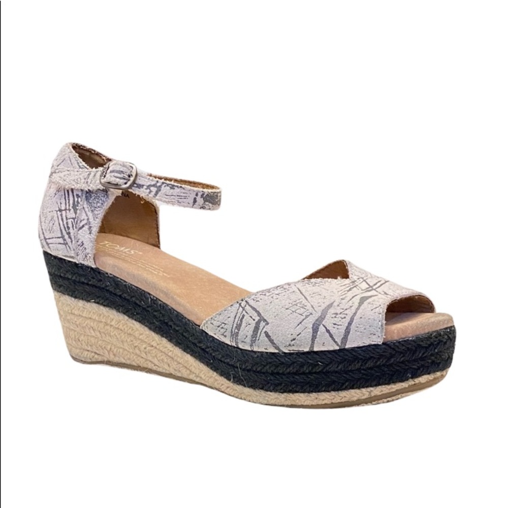 TOM’S Black & White Espadrille Open Toe Sandals W6